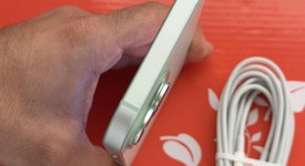 Good
													Apple iPhone 15 - Unlocked, Green, 128 GB, A2846, photo 5 of 7