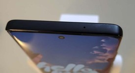 Mint
													Motorola Edge (2024) - Unlocked, Black, 256 GB, 8 GB, photo 5 of 8