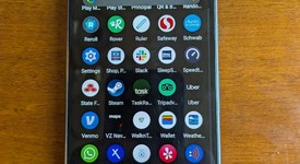 Good
													Google Pixel 2 - Unlocked, Black, 64 GB, Google Edition, photo 4 of 14