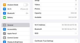 Good
													Apple iPad 10th Gen - Wi-Fi, Silver, 256 GB, A2696, photo 3 of 9