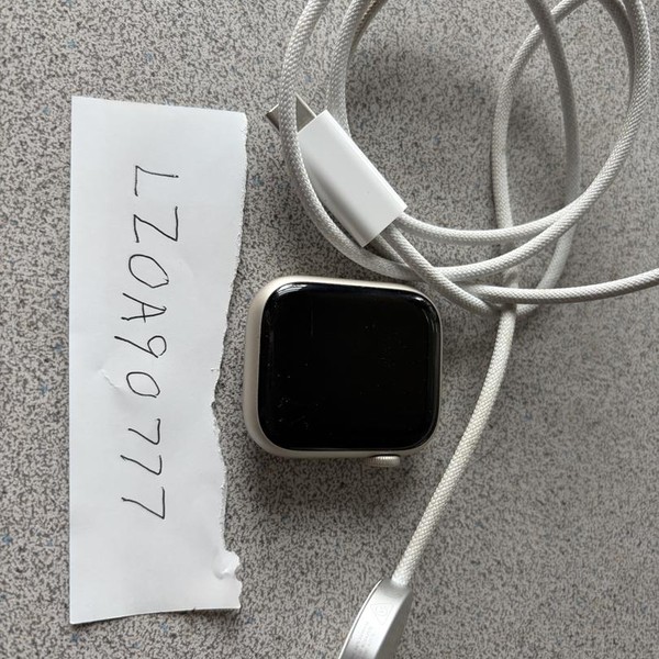 Apple Watch Series 9 41mm - Unlocked, Starlight, A2982 - Cellular, Aluminum