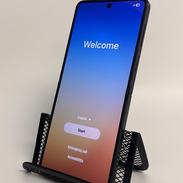 Samsung Galaxy Z Flip7 - Unlocked, 256 GB, Jet Black, 12 GB, SM-F766U1