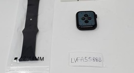 Mint
													Apple Watch Series 5 44mm - Gray, A2093 - GPS, Aluminum, photo 1 of 9