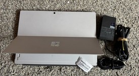 Good
													Microsoft Surface Pro 6 - Wi-Fi, Silver, 128 GB, 8 GB, photo 2 of 3