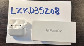 Used
													Apple AirPods Pro 2 - Lightning, photo 1 of 11