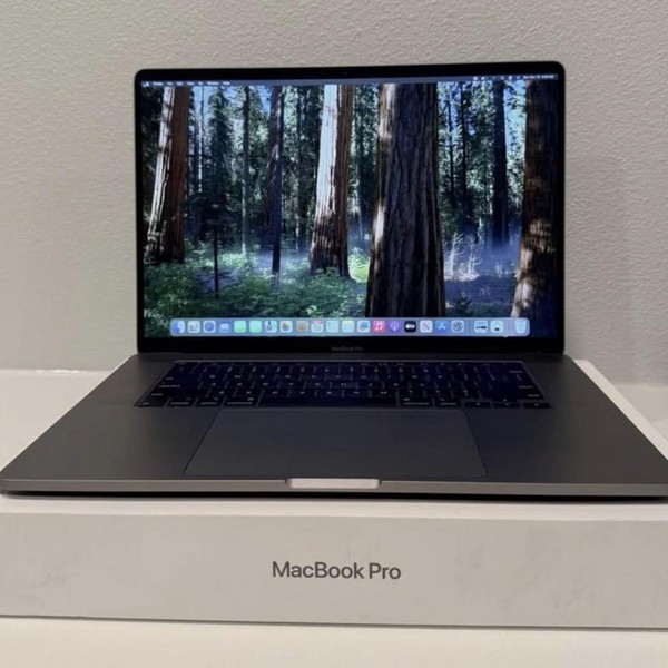 MacBook Pro 2019 - 16 inch - 1 TB, Gray, 32 GB, Intel Core i9