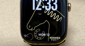 Good
													Apple Watch Series 10 46mm - Unlocked, Gold, A3003 - Cellular, Titanium, photo 2 of 11