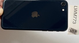Good
													Apple iPhone SE 3rd Gen 2022 - Unlocked, Midnight, 64 GB, A2595, photo 4 of 9