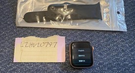Good
													Apple Watch Series 6 44mm - Gold, A2292 - GPS, Aluminum, photo 1 of 7