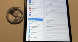 Good
													Apple iPad 9th Gen - Unlocked, Gray, 64 GB, A2603, photo 1 of 7