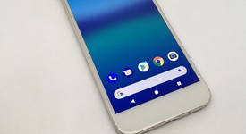 Good
													Google Pixel - Unlocked, Silver, 32 GB, 4 GB, Google Edition, photo 1 of 10
