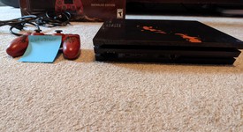 Mint
													PlayStation 4 Pro - Black & Red, 1 TB, Monster Hunter: World Liolaeus, photo 2 of 5