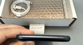 Mint
													Apple iPhone SE 3rd Gen 2022 - Unlocked, Midnight, 64 GB, A2595, photo 3 of 6