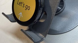 Good
													Samsung Galaxy Watch Active2 40mm - Unlocked, Gold, Stainless Steel, photo 2 of 6