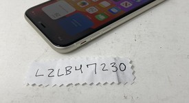 Good
													Apple iPhone 11 - Boost, White, 64 GB, A2111, photo 4 of 8