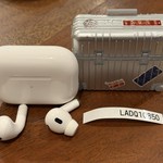 Used Apple AirPods Pro 2 - Lightning