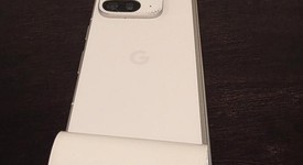 Good
													Google Pixel 9 Pro Fold - Unlocked, Porcelain, 256 GB, GGH2X, photo 5 of 12