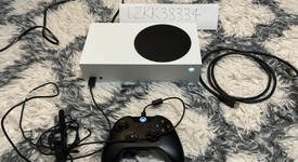 Good
													Xbox Series S (2020) - Robot White, 1 TB, photo 3 of 6