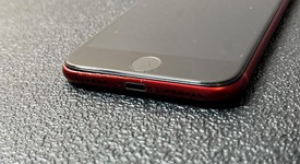 Good
													Apple iPhone 8 - Verizon, Red, 64 GB, A1863, photo 3 of 9