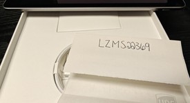 Mint
													Apple iPad 6th Gen - Unlocked, Gray, 32 GB, A1954, photo 5 of 7