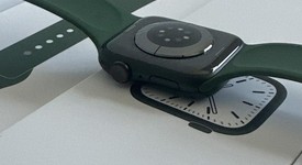 Mint
													Apple Watch Series 7 45mm - Unlocked, Green, A2477 - Cellular, Aluminum, photo 6 of 6