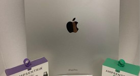Good
													Apple iPad Pro 12.9" 6th Gen 2022 - Unlocked, Silver, 128 GB, photo 1 of 9