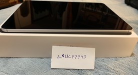 Mint
													Apple iPad Pro 11" 2018 - AT&T, Silver, 64 GB, A2013, photo 2 of 9