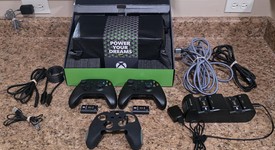 Mint
													Xbox Series X (2020) - Black, 1 TB, standard, photo 2 of 10
