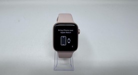 Good
													Apple Watch Series 4 44mm - Gold, A1978 - GPS, Aluminum, photo 1 of 6