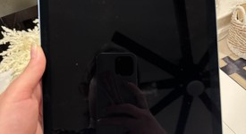 Good
													Apple iPad Air 5th Gen - Unlocked, Blue, 64 GB, A2589, photo 3 of 9