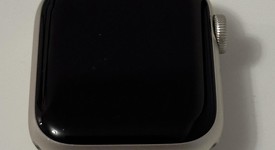 Mint
													Apple Watch SE 2nd Gen 40mm - Starlight, A2722 - GPS, Aluminum, photo 2 of 6