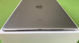 Good
													Apple iPad Pro 9.7" - Wi-Fi, Gray, 32 GB, A1673, photo 5 of 7