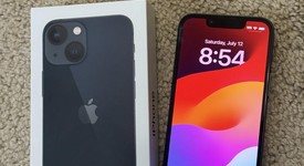 Mint
													Apple iPhone 11 - Boost, Black, 64 GB, A2111, photo 2 of 11