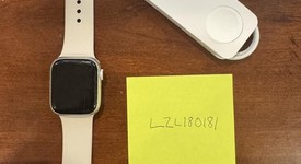 Fair
													Apple Watch Series 9 41mm - Unlocked, Starlight, A2982 - Cellular, Aluminum, photo 1 of 8