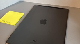 Fair
													Apple iPad 9th Gen - Unlocked, Gray, 64 GB, A2603, photo 4 of 5