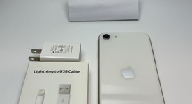 Good
													Apple iPhone SE 3rd Gen 2022 - Unlocked Non-US, Starlight, 128 GB, A2783, photo 3 of 4