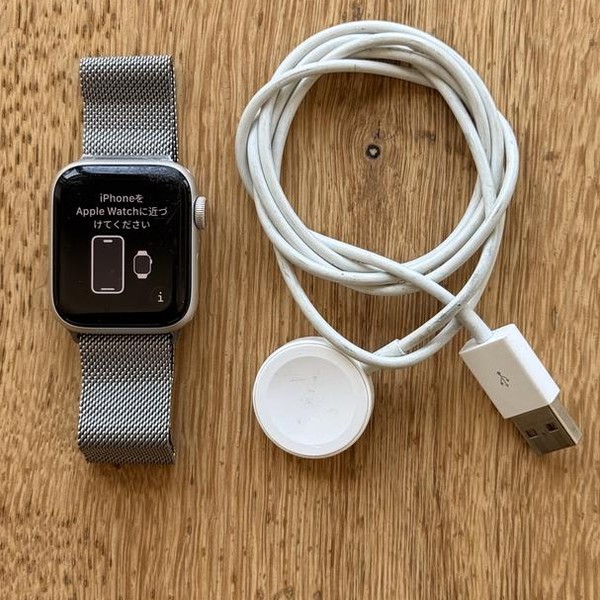 Apple Watch SE (2nd Gen) 40mm - Unlocked, Silver, A2726 - Cellular, Aluminum