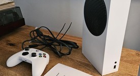 Mint
													Xbox Series S (2020) - White, 512 GB, photo 4 of 4
