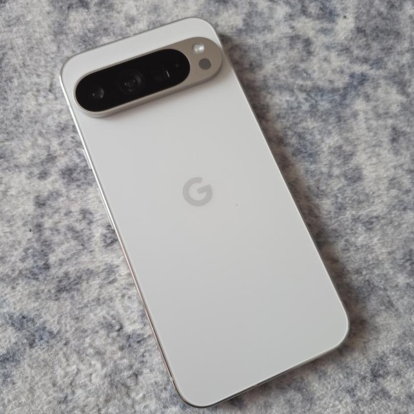 Google Pixel 9 Pro XL - Unlocked, 256 GB, Porcelain, 16 GB, GGX8B