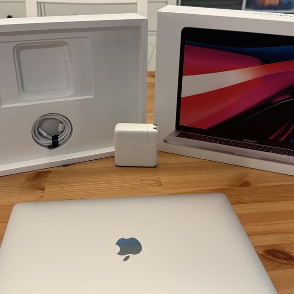 MacBook Pro 2020 - 13 inch - 512 GB, Silver, 16 GB, Apple M1