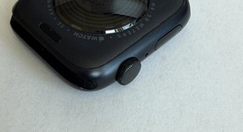 Good
													Apple Watch SE 2nd Gen 44mm - Midnight, A2723 - GPS, Aluminum, photo 1 of 5