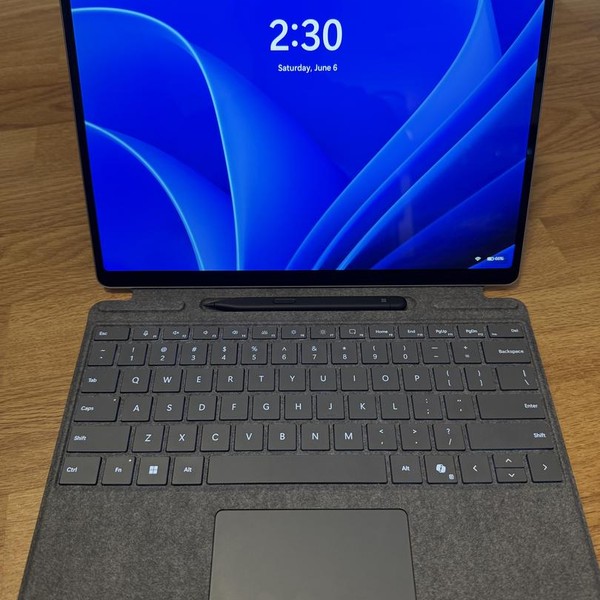 Microsoft Surface Pro 13-Inch - Wi-Fi, 512 GB, Platinum, 16 GB, Snapdragon X Plus