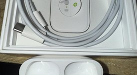 Used
													Apple AirPods Pro 2 - Lightning, photo 1 of 2