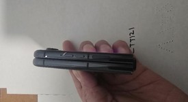 Good
													Motorola Razr Plus (2024) - Unlocked, Navy Blue, 256 GB, 12 GB, photo 4 of 9