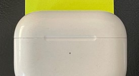 Used
													Apple AirPods Pro 2 - USB-C, photo 2 of 5