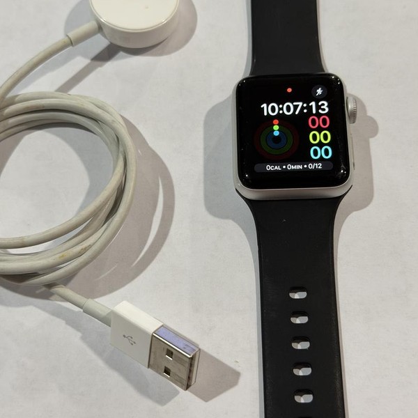Apple Watch Series 3 38mm - Unlocked, Silver, A1860, Aluminum