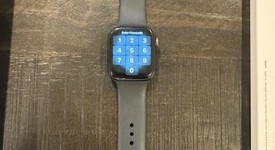 Good
													Apple Watch Series 5 44mm - Gray, A2093 - GPS, Aluminum, photo 3 of 6