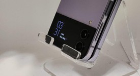 Good
													Samsung Galaxy Z Flip4 5G - Unlocked, Purple, 256 GB, 8 GB, SM-F721U1, photo 1 of 7