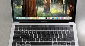 Good
													MacBook Pro 2018 (With Touch Bar) - 13" - I5, Gray, 256 GB, 8 GB, photo 3 of 17