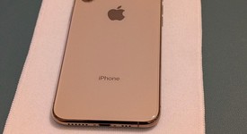Mint
													Apple iPhone Xs - Unlocked, Gold, 64 GB, A1920, photo 3 of 9